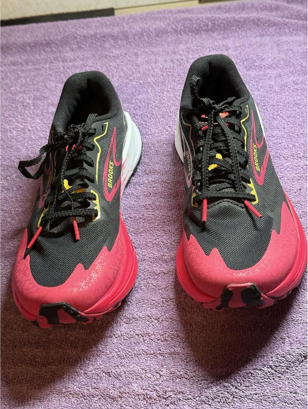 Brooks Women's Catamount 3 Trail Running Shoe 8.5 B Multi-colored NWOT MSRP $155